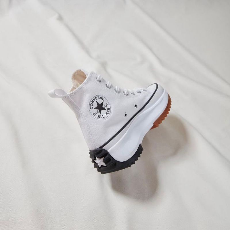 Converse Run Star Hike