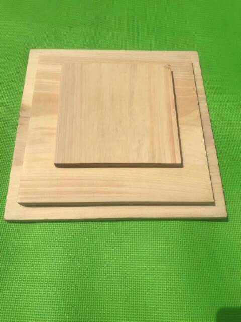 Talenan Kayu 30cm x30cm Papan Kayu Kotak