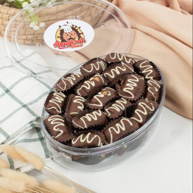 

Kue Lebaran Lady Capucino Premium Homemade