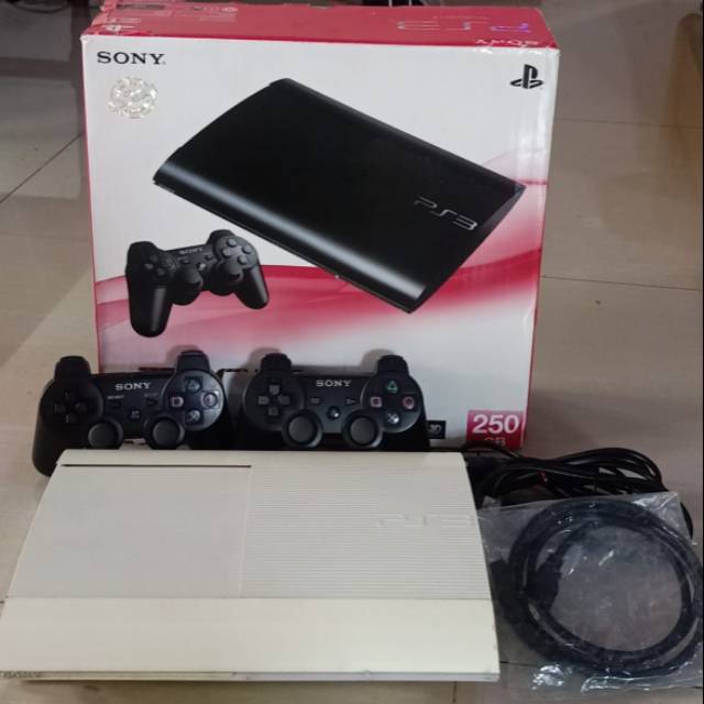 PS 3 Super Slim 250gb (white) New Refurbish