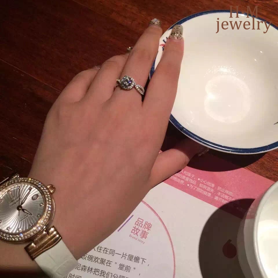 Cincin S925 Silver Full Berlian Bentuk Hati Delapan Panah