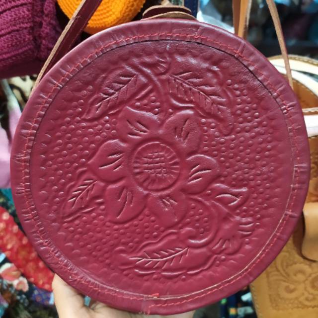 (BISA COD) TAS SELEMPANG BUNDAR BAHAN KULIT ASLI UKURAN 20x20x5 cm WARNA COKLAT NAVY DAN MAROON