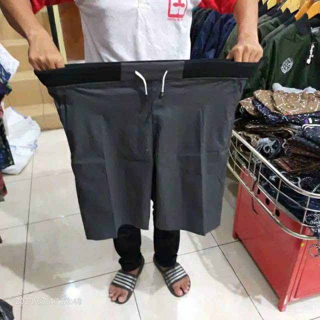 Celana Pendek Pria Jumbo Big Size 39-50 Chinos Rip Pinggang Karet