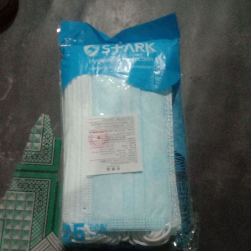 masker medis telinga