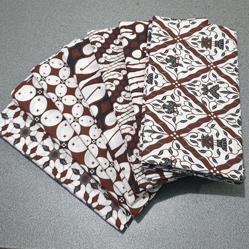 Kain Batik H Santoso AAA motif Kawung Parang Bunga Putih / Jarik Jogjaan