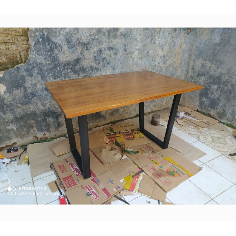 meja Cafe Minimalis kaki besi