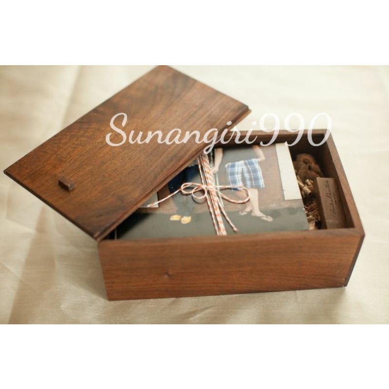 

30x23x10 Kotak Memori Kayu Pernikahan Wedding Box Kayu Hampers Box Kayu Box Hotel Kayu