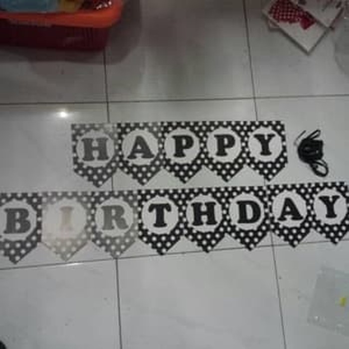 Banner Bunting Tulisan HBD Banners Flag Segilima Polkadot Hiasan Garis