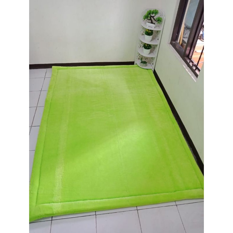 SURPET RASFUR KASUR BUSA KASUR BULU KARPET BULU KARPET RASFUR KASUR RASFUR POLOS HIJAU 150x200CM