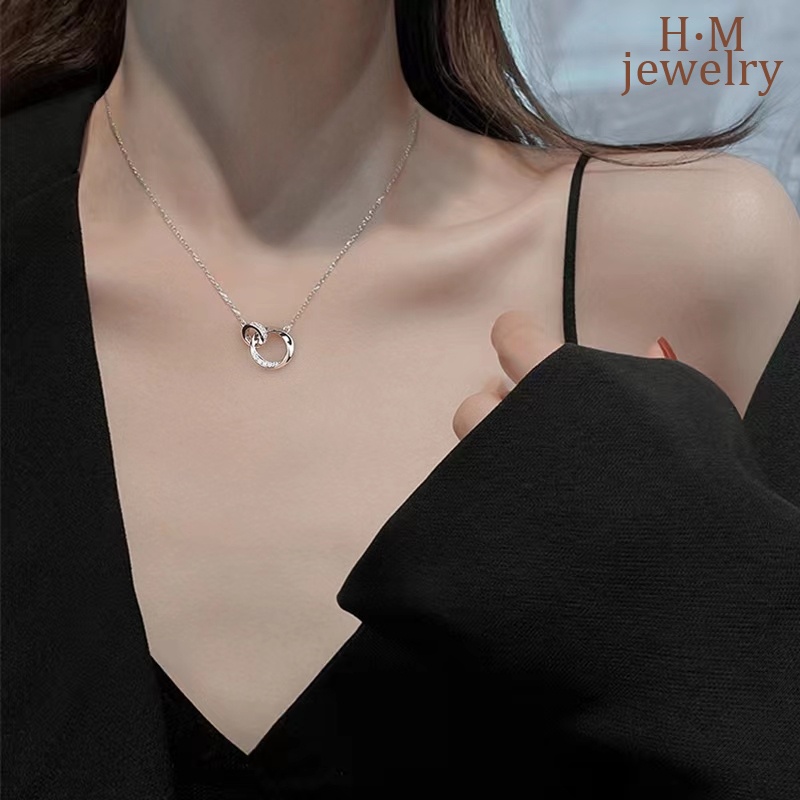 Kalung Model Double Ring Aksen Berlian Untuk Pasangan