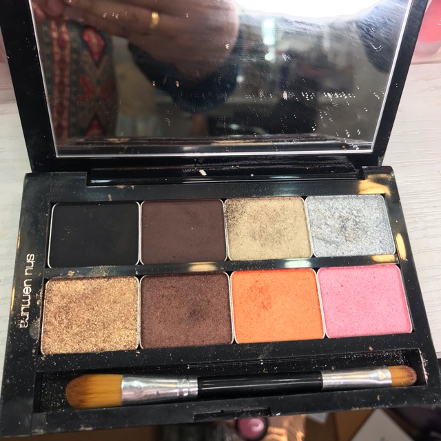 SOLD...Eyeshadow palette shu uemura
