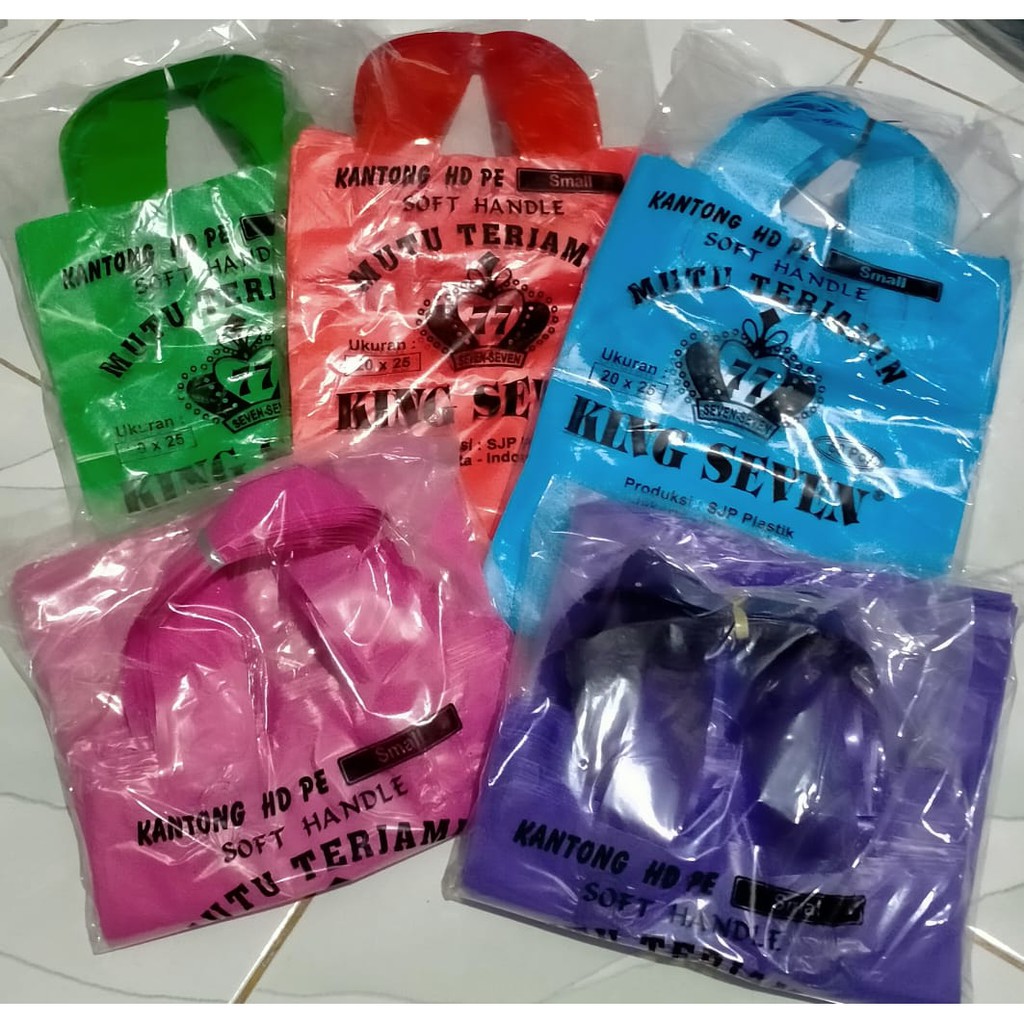 

Plastik Soft Handle UK 20x25 Polos isi 50lembar Kantong Tenteng