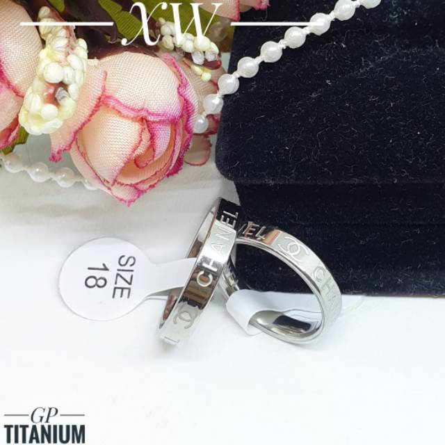 Cincin Titanium Silver CC580