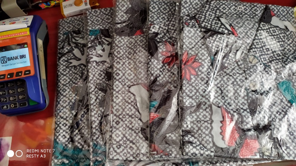 Baju Batik Couple Ayah Dan Anak Laki-laki Motif Kupu Tosca / Cod