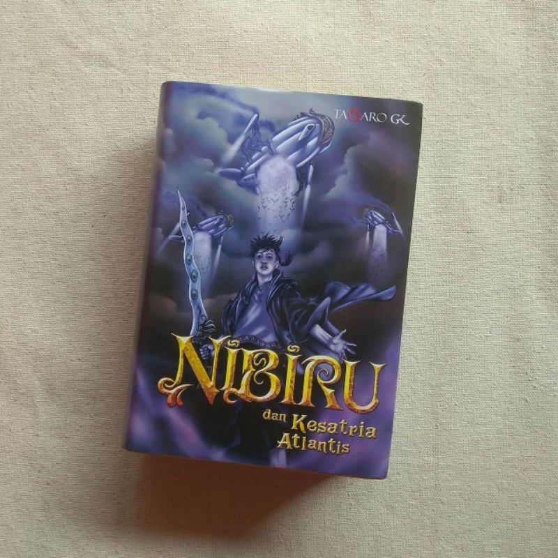 NIBIRU DAN KESATRIA ATLANTIS by Tasaro GK