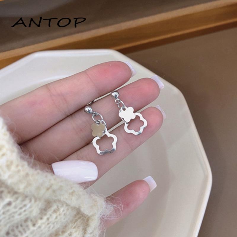 Anting Klip Bentuk Bunga Kecil Model Hollow Out