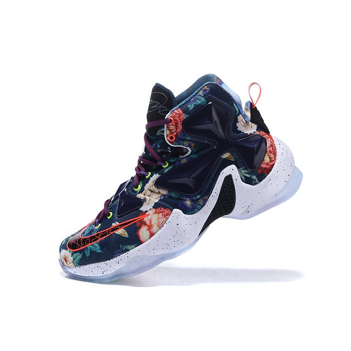 sepatu lebron 13