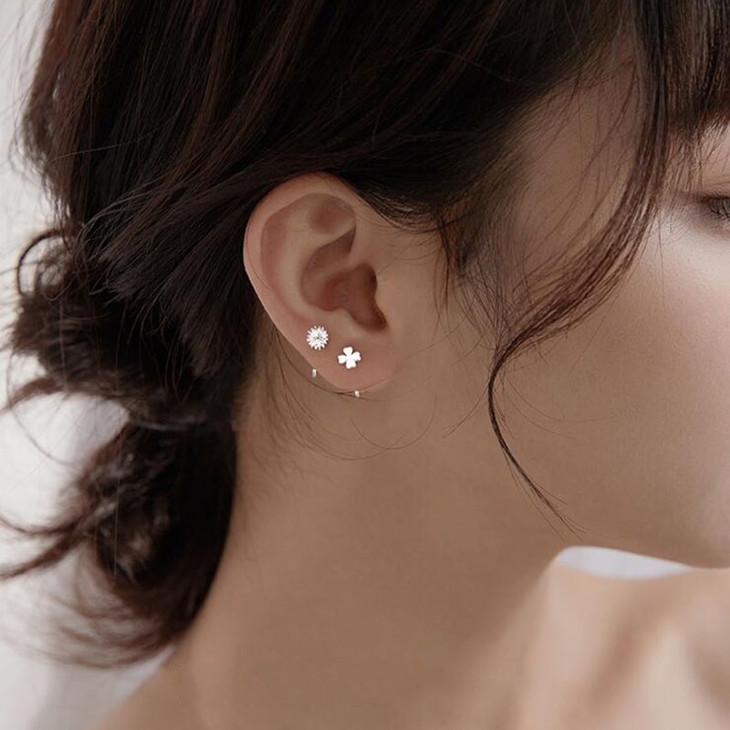 Anting Kait Desain Bunga Warna Silver Gaya Korea Untuk Wanita