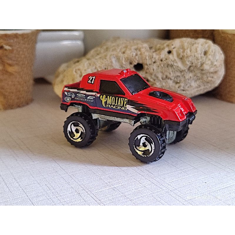 hot wheels jadul gulch stepper merah base besi thailand loose