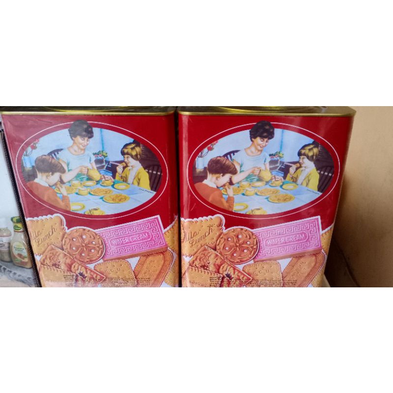 

Khong Guan biskuit 1600gr