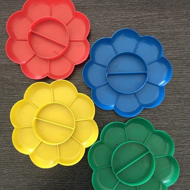 

Pallete Tempat Cat Air