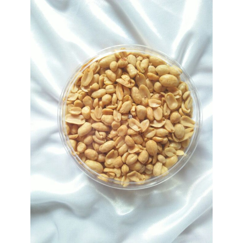 

KACANG BAWANG TOPLES 200GR