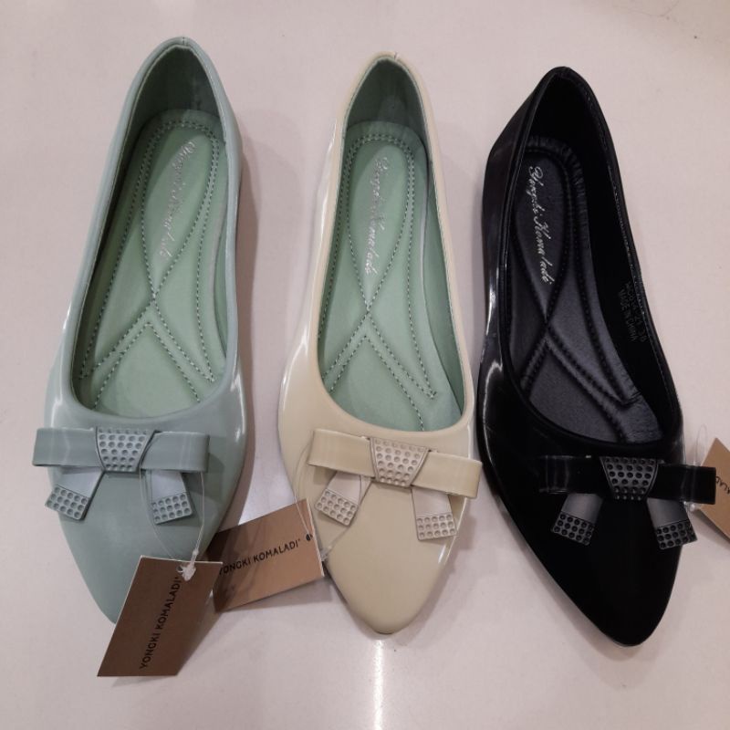 sepatu flat wanita yongki komaladi
