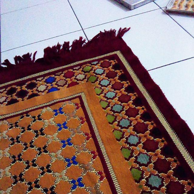 Hitori Hijab Mask - Masker Hijab Kain Bahan Scuba Tebal dan Nyaman by