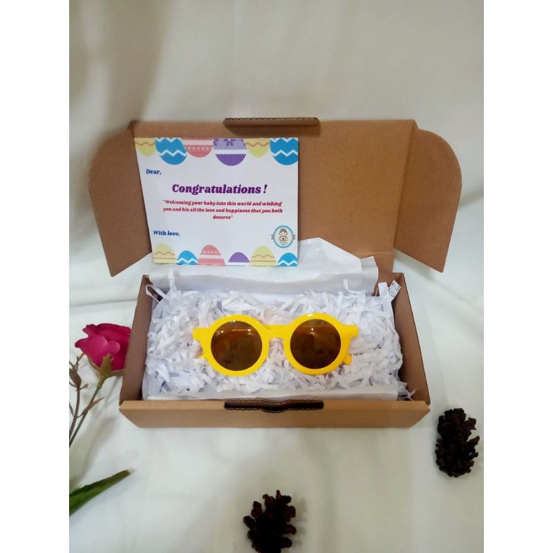Gift Box Baby / Kado New Born / Kado Bayi/ Baju Bayi / Paket Hadiah Bayi / Hampers Baby Girl / Hampers Baby Boy-Kacamata