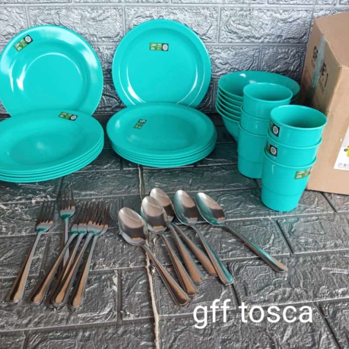 L.Maryanne Piring Melamin Set Golden Flying Fish - Tosca