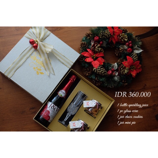 

Exclusive Christmas Hampers