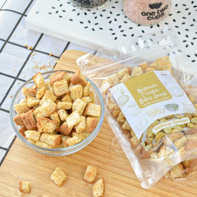 

Simply Premium Crouton Bites Snack Yellow Onion 60 Gr