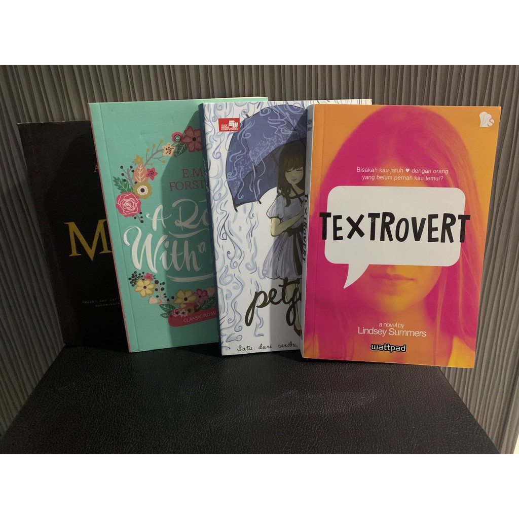 Novel bekas/ novel preloved ori