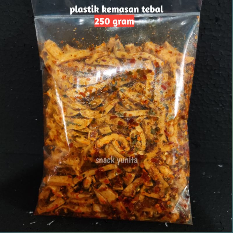 Basreng daun jeruk pedas 250 gram Basreng stik bumbu basah daun jeruk