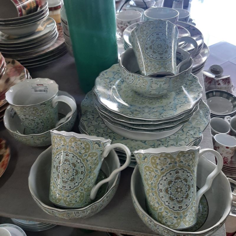 SET MAROKO TOSCA ISI 16 PC (4 MUG 4 BOWL 4 SALAD PLATE 4 DINNER PLATE)/SANGO/PIRING CANTIK SANGO