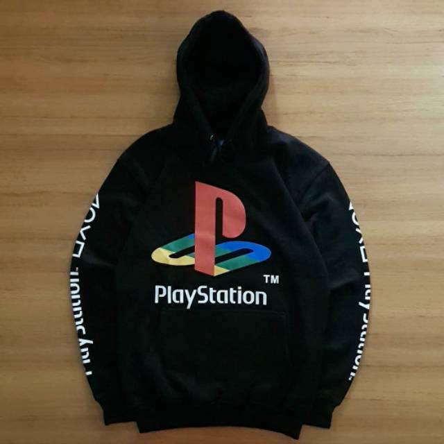 hoodie playstation pull and bear