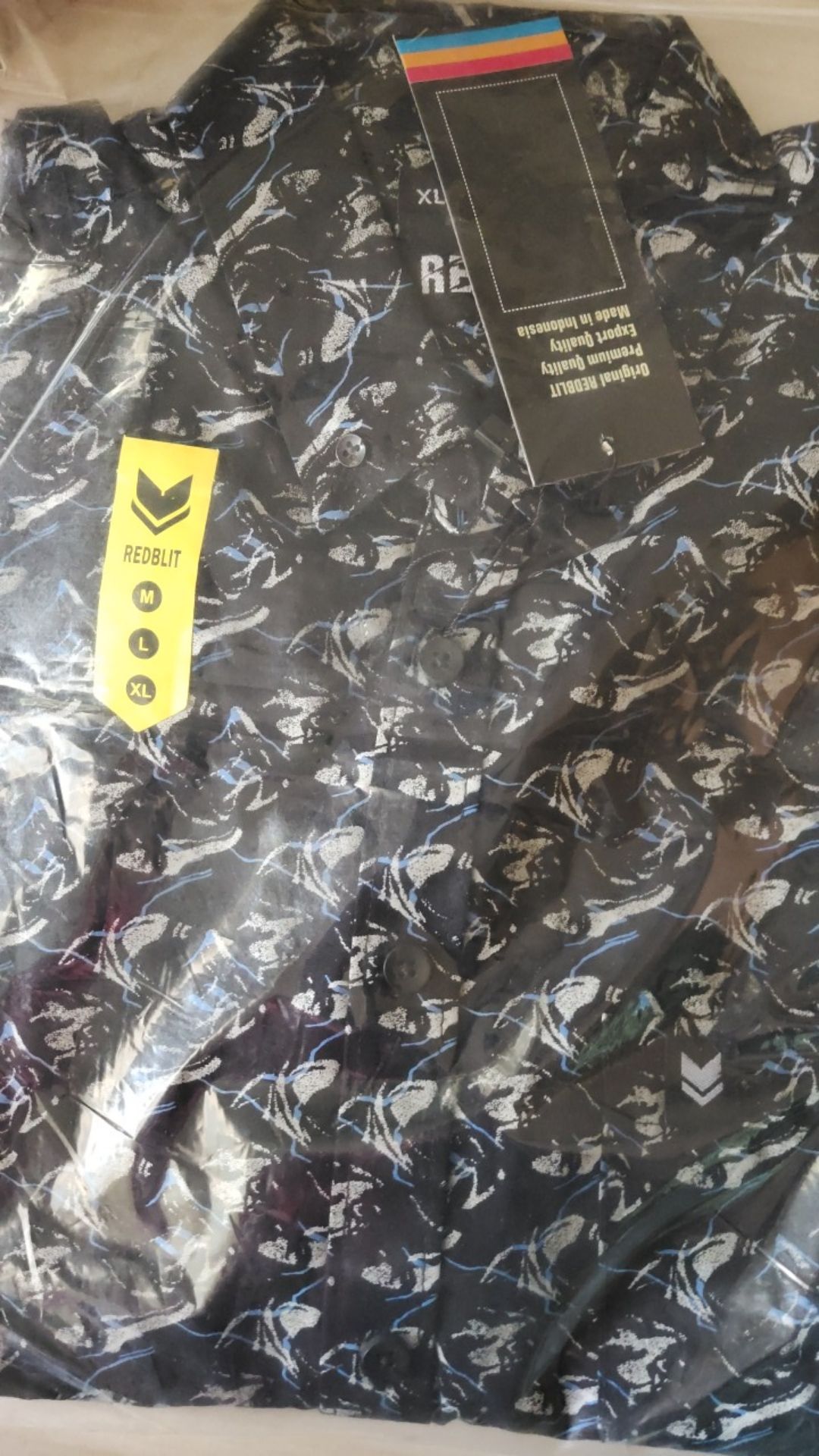 Kemeja Motif Pria Lengan Panjang