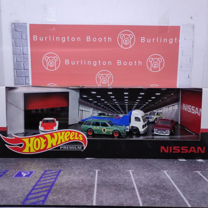 Hanya Disini] Hot Wheels Premium Garage Box Set Hotwheels Datsun Nissan Diorama