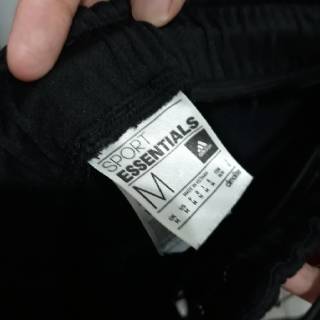 Celana  training adidas  original ukuran M besar warna hitam  