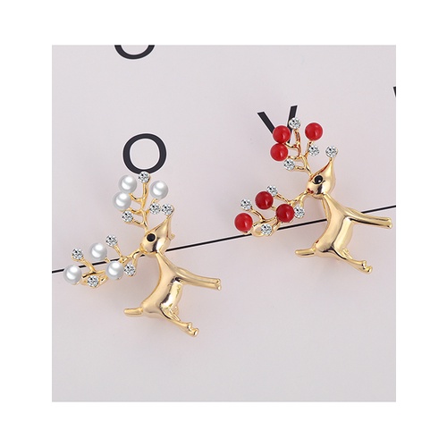 LRC Brooch Fashion Alloy Diamond Pearl Christmas Deer Brooch F88702