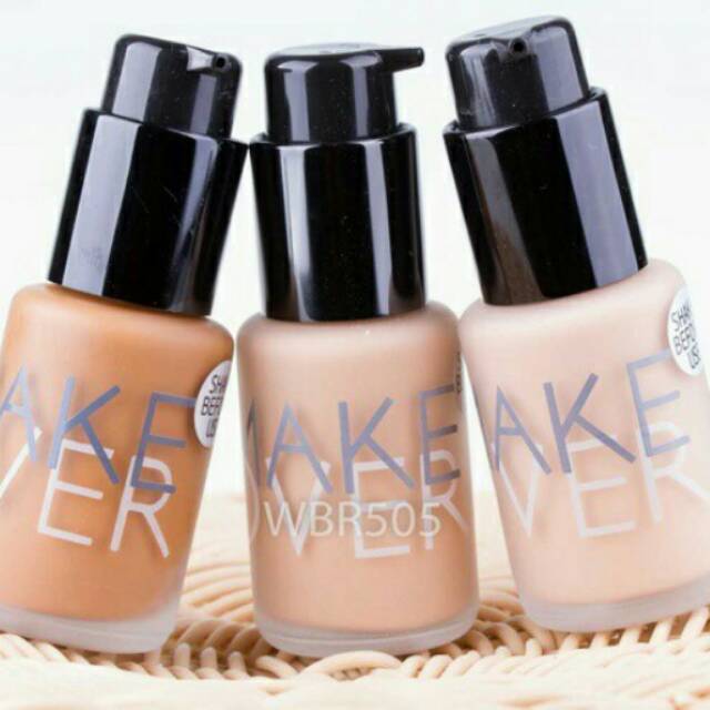 MAKEOVER ULTRACOVER LIQUID FOUNDATION/Foundation makeover