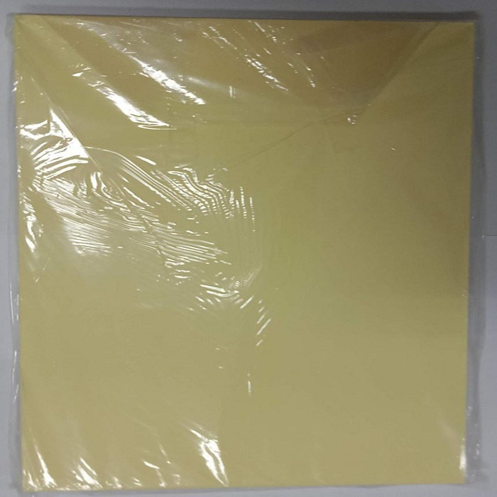 

KERTAS COVER KUNING F4