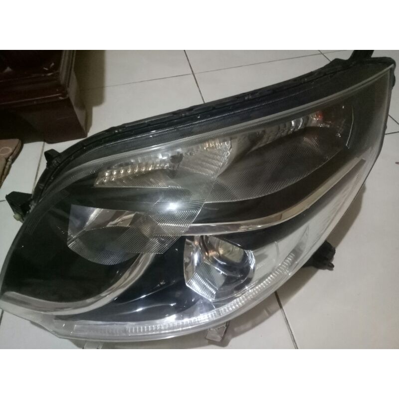 headlamp terios tahun 2016