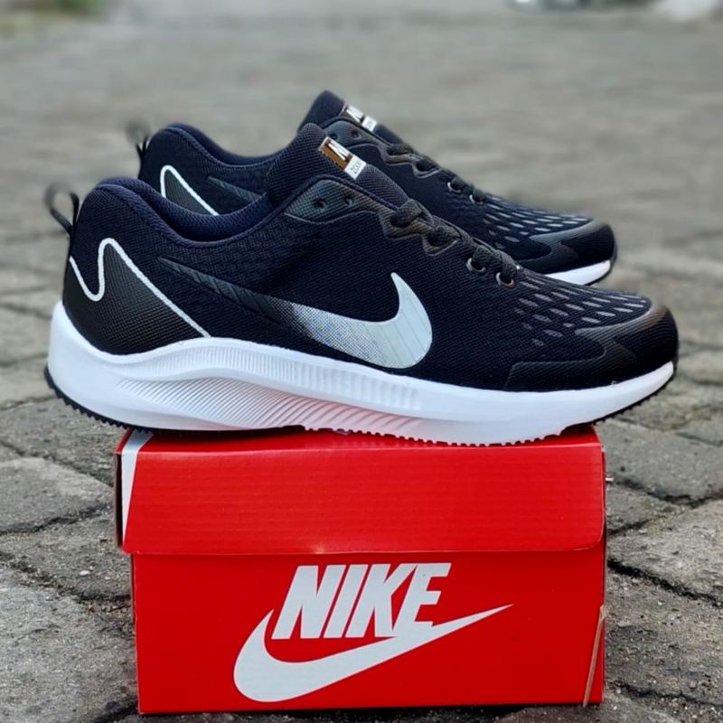 Laris sepatu nike women hitam putih promo lebay heboh olahraga senam zumba gym aerobik fitness lari 