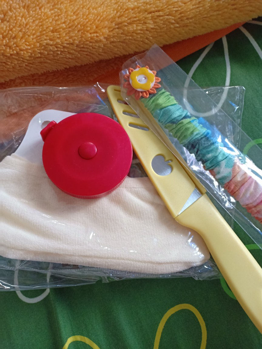 Meteran Gulung Mini 1.5 Meter Pengukur Lingkar Perut Alat Ukur Baju