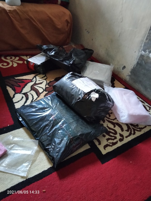 Kemeja Batik, Jahitan Rapih/ Bagus