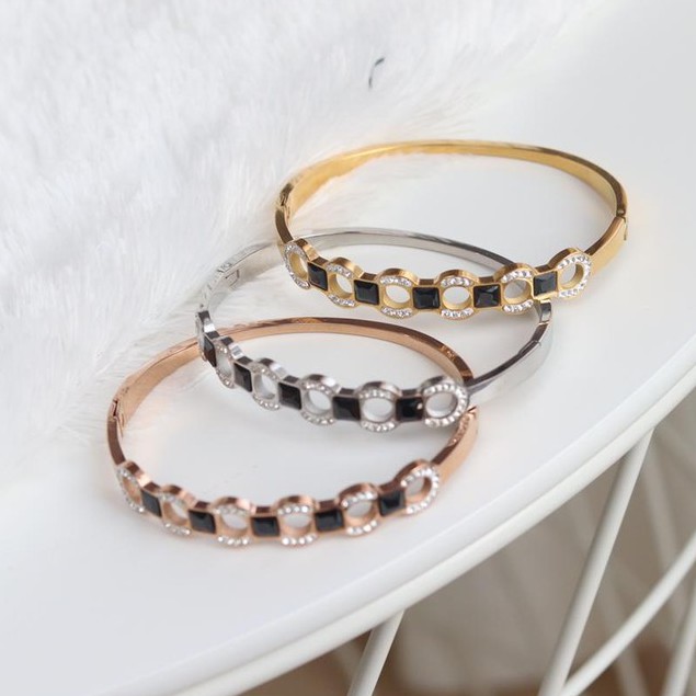 AKSESORIS FASHION WANITA GELANG MOTIF 6 RING