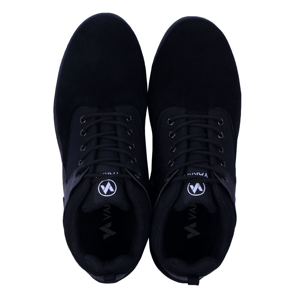 Sepatu Sneakers Pria V 130 Brand Varka Sepatu Casual SepatU Pria Berkualitas Warna Hitam