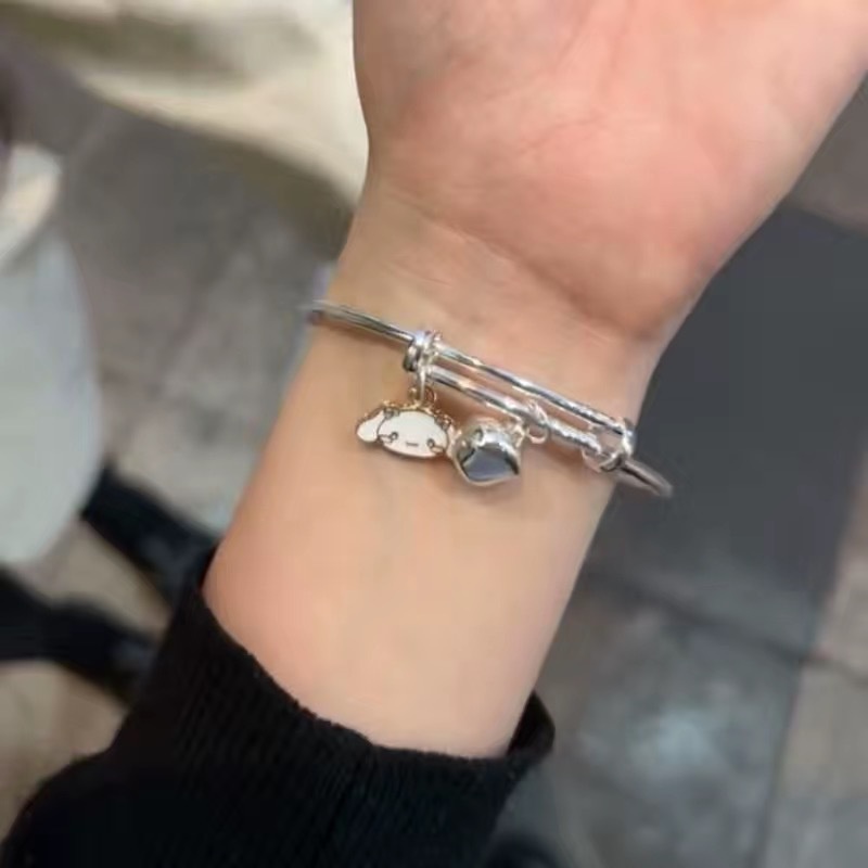 Sanrio Kuromi Cinnamoroll Gelang Tangan Wanita Desain Kartun Lucu