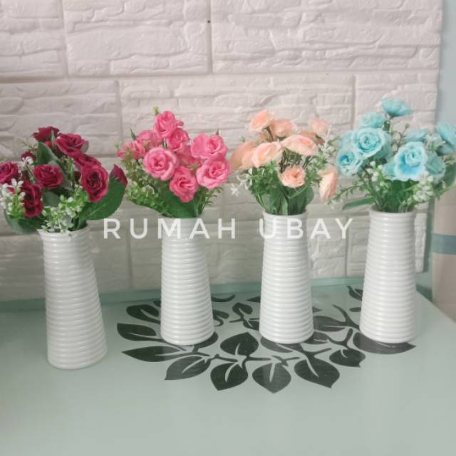 Mawar Mini / Bunga Mawar Mini / Vas Ulir